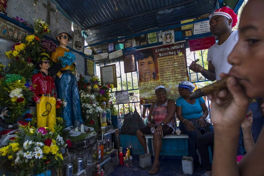 Los santos del pecado, el alcohol y el delito en Venezuela