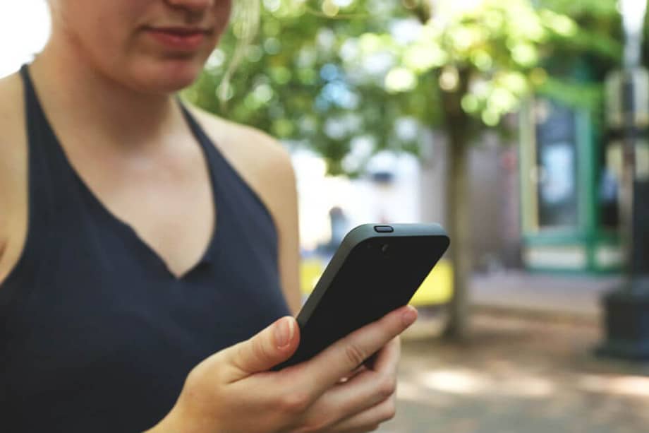 La pregunta más interesante y preocupante es por qué este tipo de contenidos se siguen difundiendo y viendo en la internet. / Foto de referencia: Pixabay