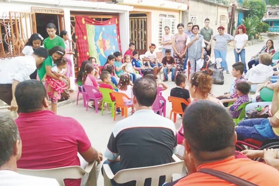 Imagen de una asamblea de la Mesa Distrital de Víctimas. En Bogotá hay 644.870 declaradas. / Cortesía Mesa Distrital de Víctimas