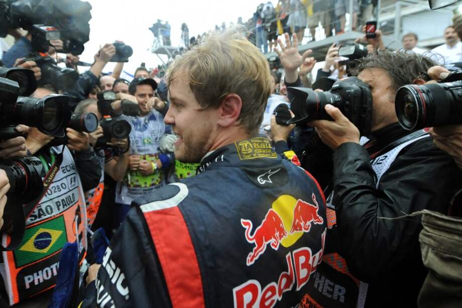 Vettel, centro de atención de las cámaras en Brasil / AFP