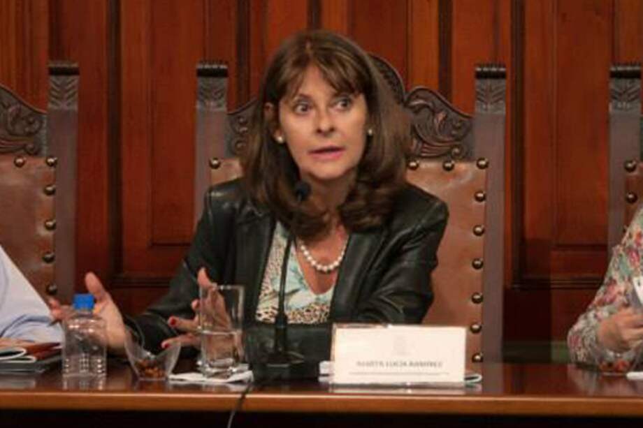 Advertencia de Marta L. Ramírez a conservadores que apoyen campaña de Santos