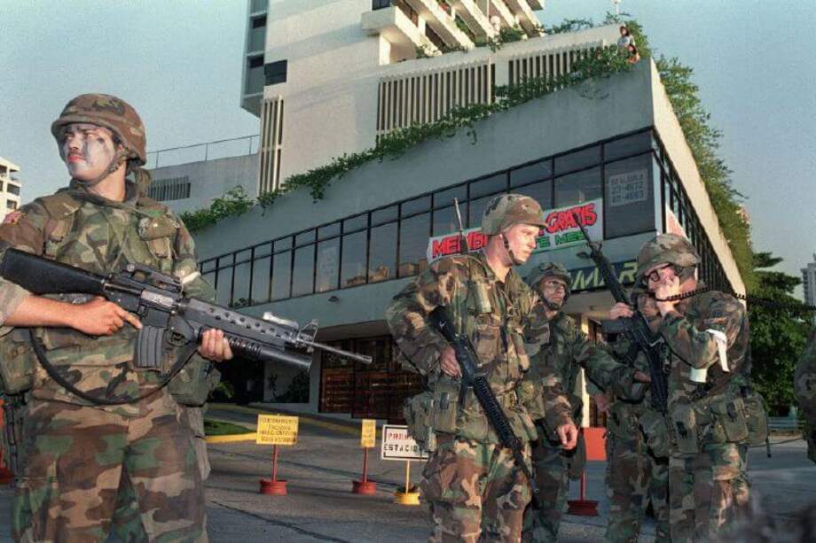 Invasión a Panamá: cuando a Manuel Noriega lo arrestaron con heavy metal