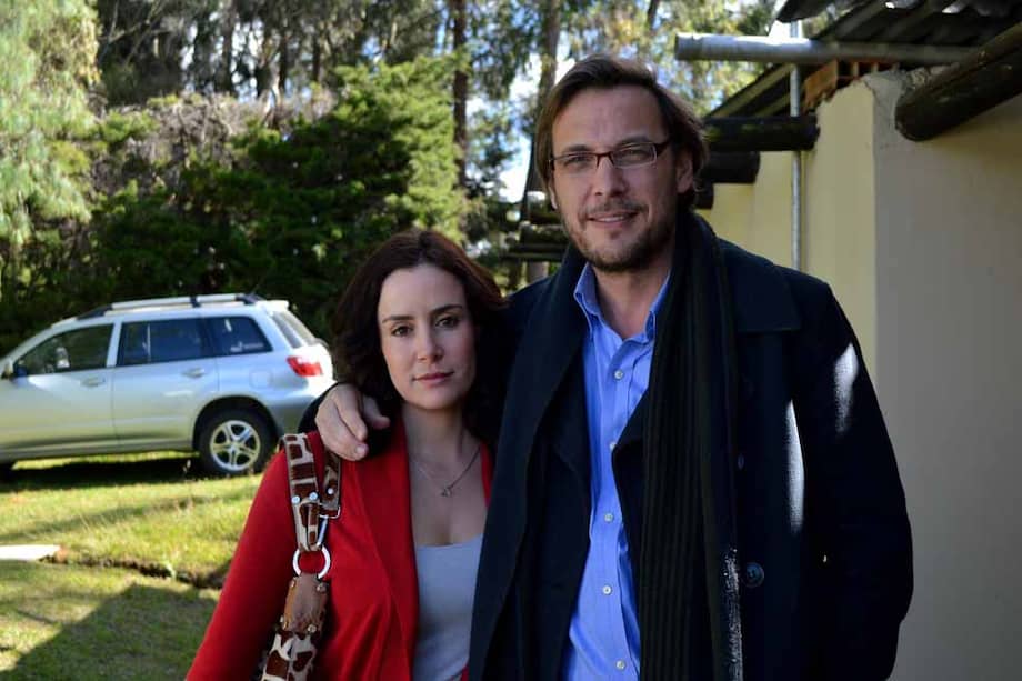 Ramón (Patrick Delmas) y Tatiana (Cristina Campuzano), la pareja de esposos protagonista de ‘La justa medida’. / Fotos: Ocho & Medios