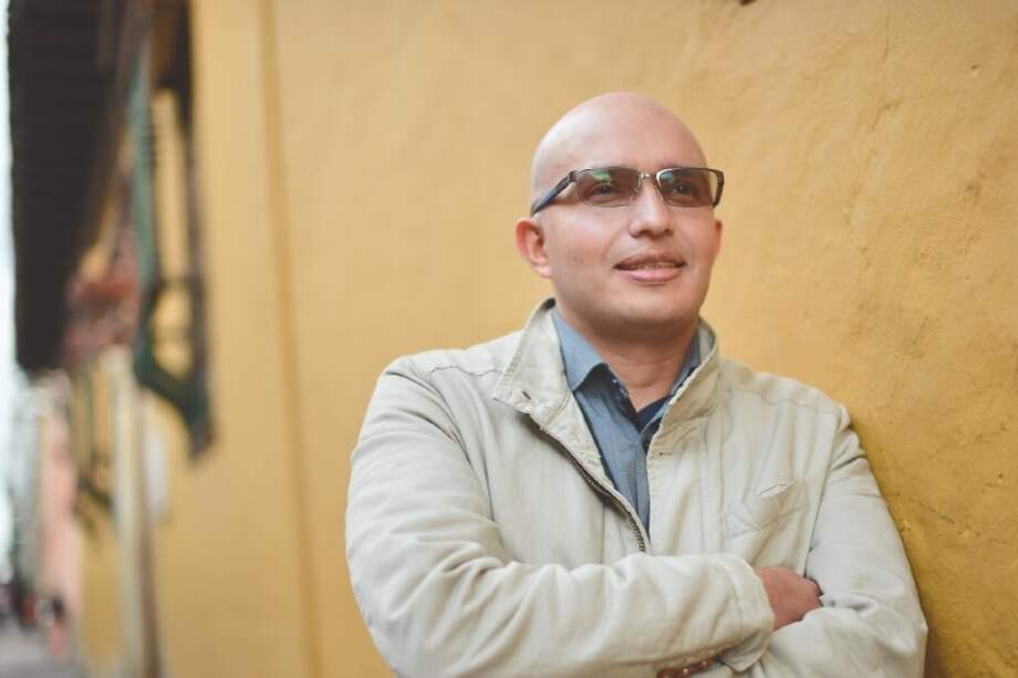 Antes de confirmar su gusto por las ciencias sociales, Juan Rubiano estudió ingeniería química. / Óscar Pérez - El Espectador