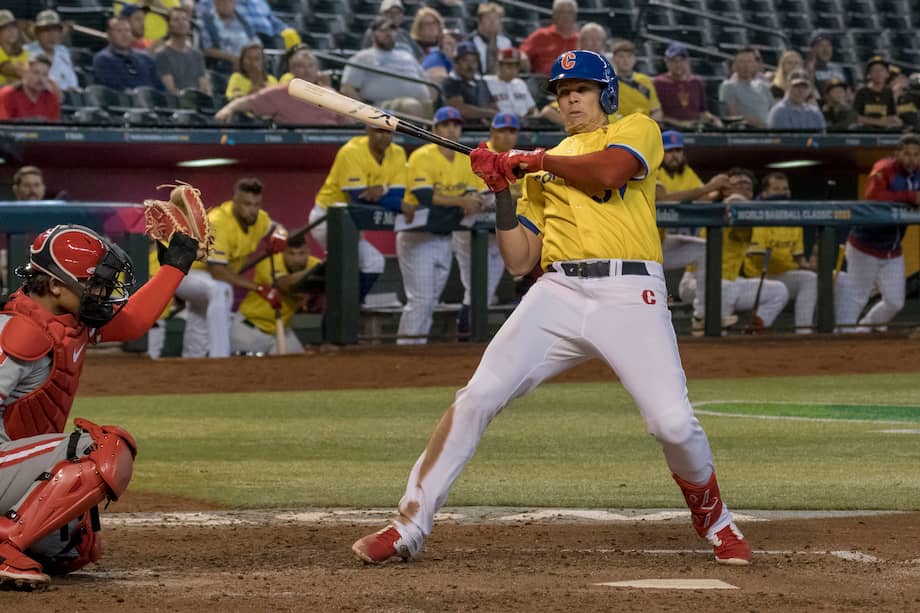 Giovanny Urshela, al igual que sus compañeros, no pudo descifrar a los lanzadores de Canadá.