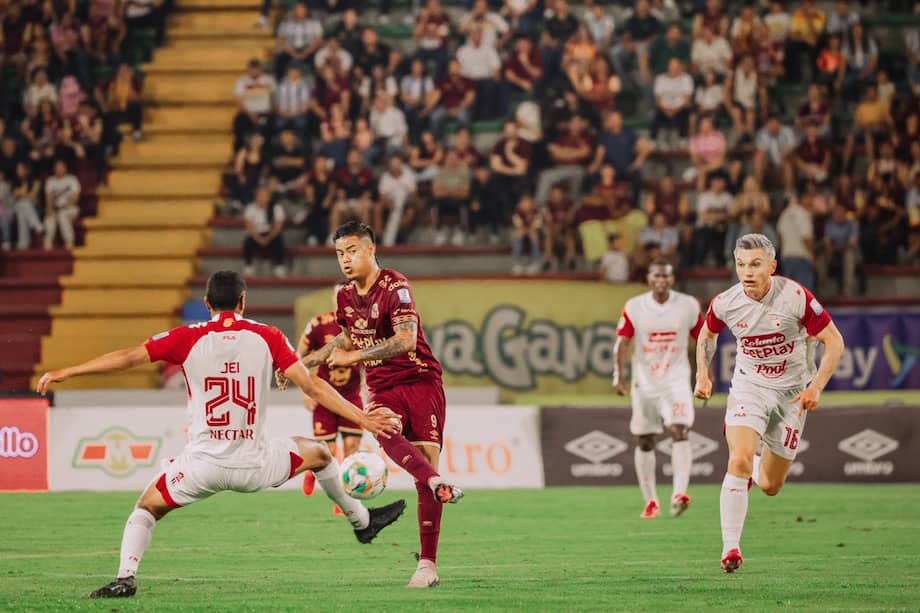 Tolima y Santa Fe, en el partido aplazado de la fecha 10 de la Liga BetPlay.