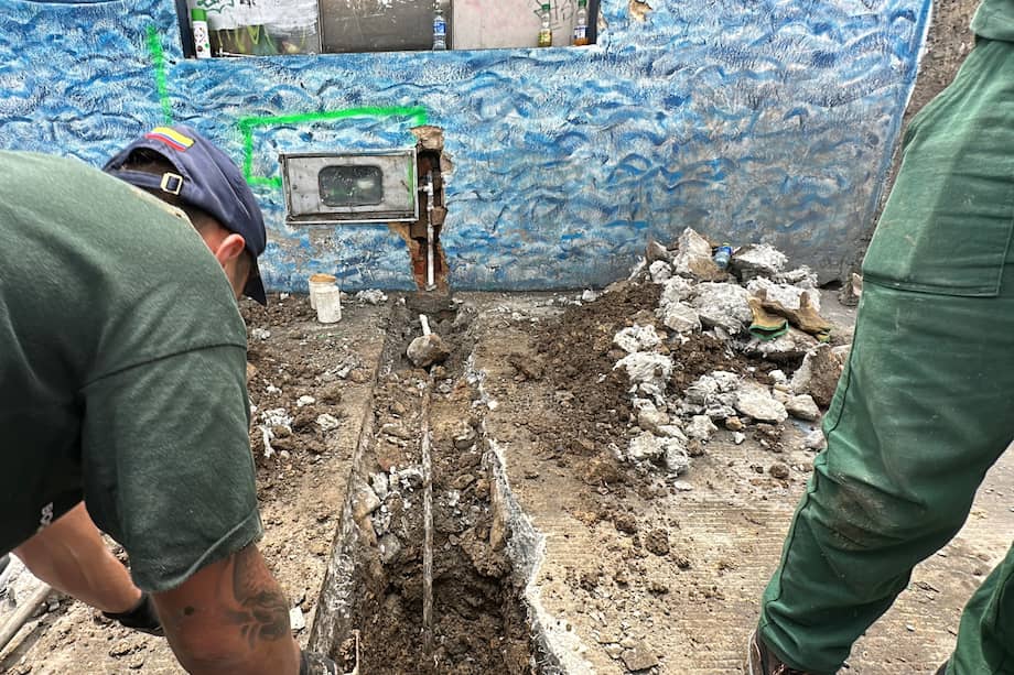 Los operativos se realizaron en 19 localidades de Bogotá y en el municipio de Soacha. El propietario de un lavadero de carros en Kennedy fue capturado luego de que se confirmara que el establecimiento contaba con un sistema de bypass, mecanismo que desviaba el agua antes de su ingreso al medidor para impedir su registro.