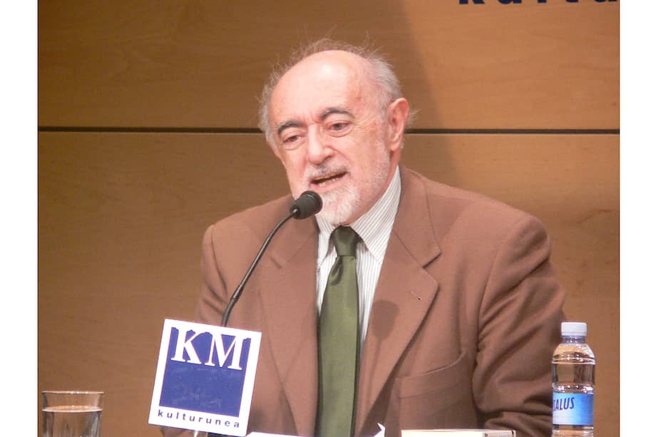 Carlos García Gual es autor de títulos como "La muerte de los héroes" (2016), "Los orígenes de la novela" (1972) o "Diccionario de mitos" (1997).
