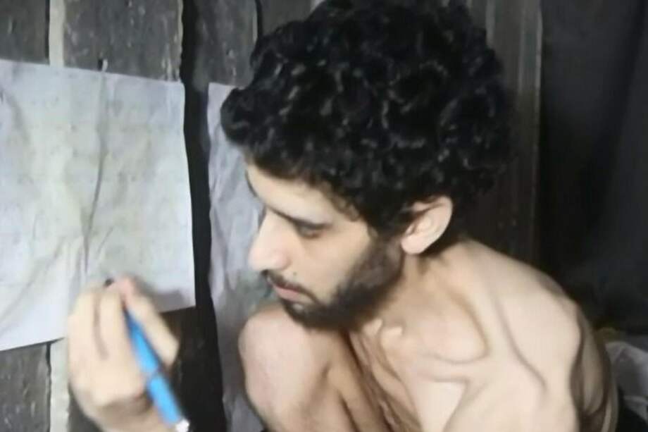 El brazo armado de Hamás, las Brigadas Al Qasam, difundió este sábado un nuevo vídeo del rehén israelí Evyatar David.