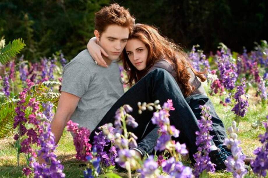 Robert Pattinson y Kristen Stewart en "Crepúsculo: Amanecer Parte 2".