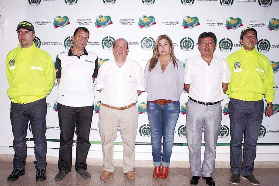 Ocho personas, entre ellas tres exalcaldes de municipios del Huila, fueron capturadas. / Fiscalía