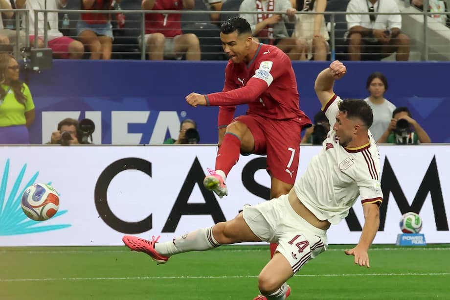 Cristiano Ronaldo, jugador de Portugal, y Aymeric Laporte, jugador de España.