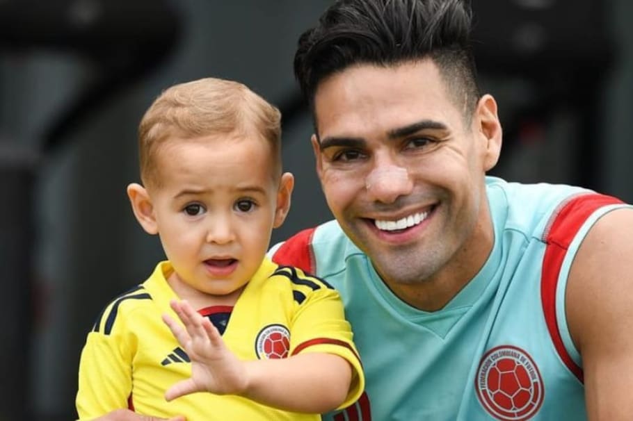 Jedidiah, hijo de Falcao García, sorprendió al mostrar su destreza con el balón, pese a su corta edad. ¿Será futbolista?