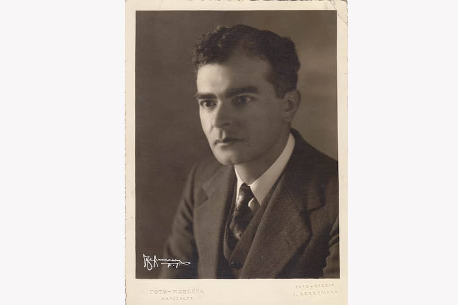 El médico Roberto Restrepo en un retrato tomado en Manizales. / Fotos: Cortesía Señal Colombia