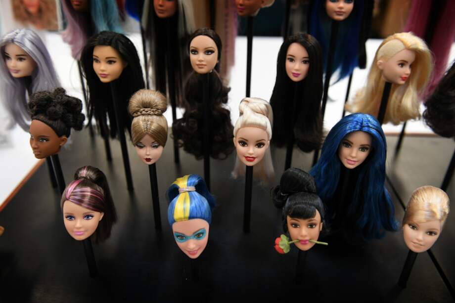 A pesar de la competencia, cada año se venden 58 millones de ejemplares de la muñeca Barbie en más de 150 países. / AFP