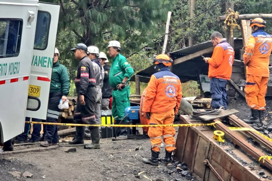 Los organismos de socorro continúan realizando labores de ventilación para dispersar la acumulación de gases.