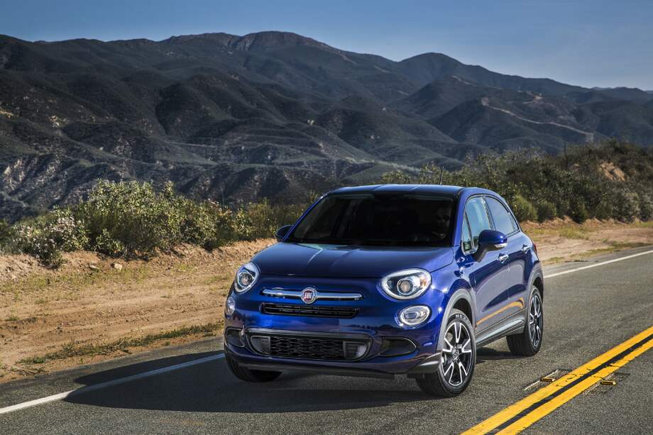 Sus actualizaciones exteriores incluyen faldones laterales, un alerón deportivo, faros antiniebla y el emblema ‘Turbo’ en el portón trasero. / Cortesía