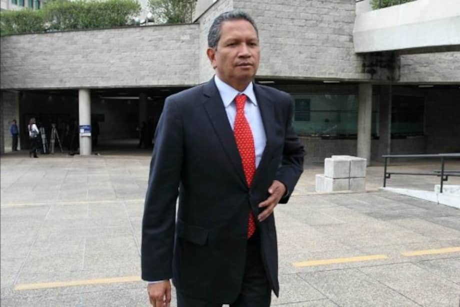 Hipólito Moreno acepta cargos en el carrusel de la contratación