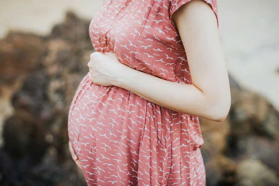 Debido al alto número de complicaciones en embarazadas y recién nacidos, surgió esta iniciativa de una app de salud, al servicio de las gestantes.