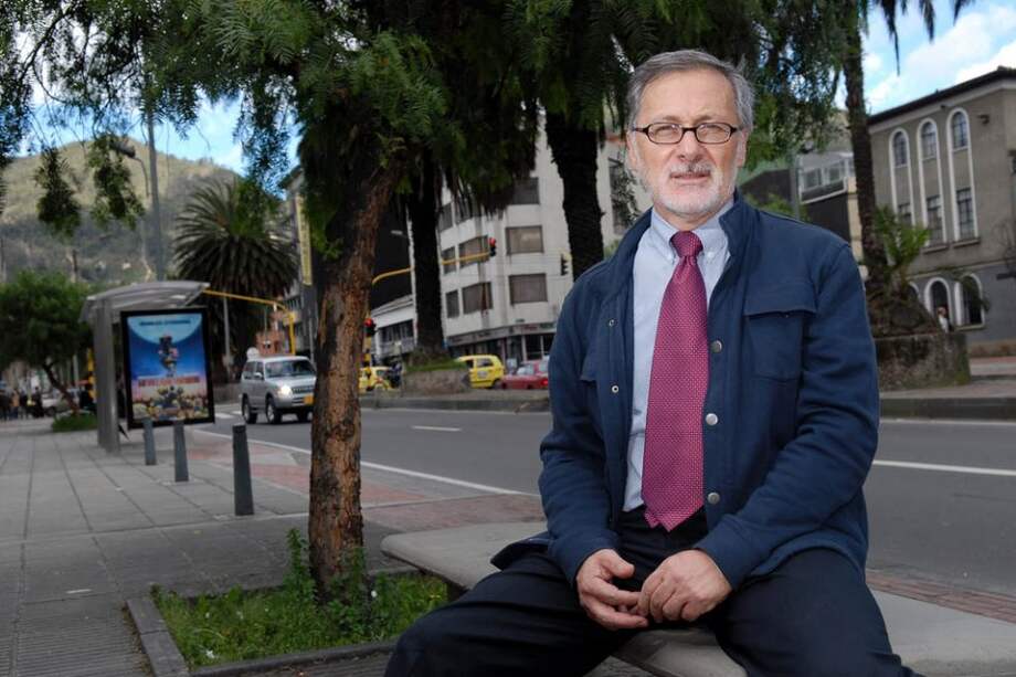 Jorge Consuegra, periodista especializado en temas culturales, creador de la revista Libros y Letras.