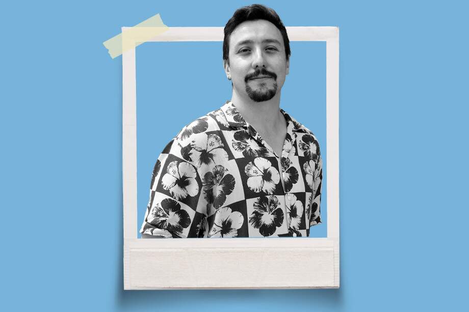 Juan Pablo Caicedo es artista interdisciplinar, educador, curador, administrador de artes y productor.