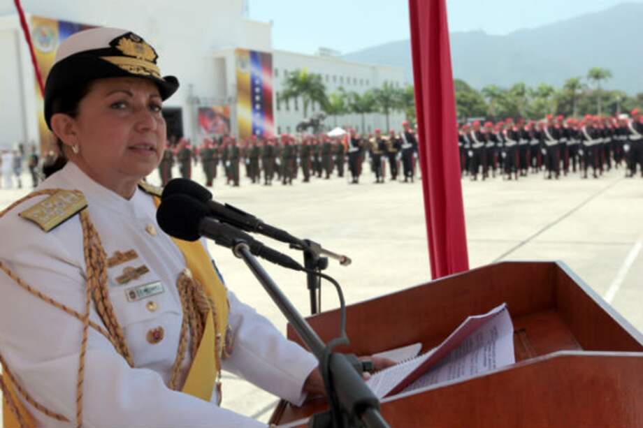 Ministra venezolana de Defensa advierte a golpistas con "respuesta inmediata"