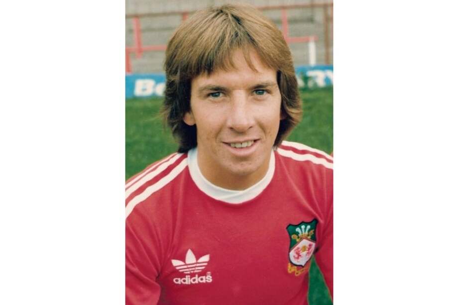 John Patrick Lyons jugó con el equipo Colchester United entre 1981 y 1982.