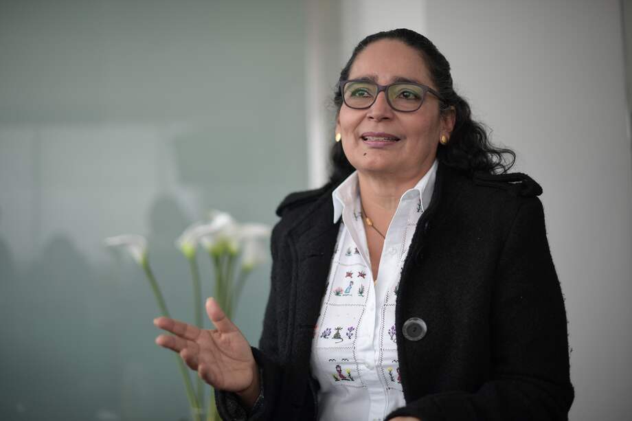 MIRYAM MARTÍNEZ CALAS - RECTORA COLEGIO YOPAL