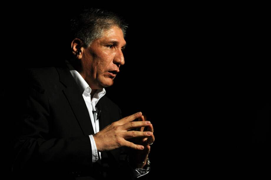 El exdiputado del Valle, Sigifredo López, aún no ha definido si demandará al Estado. /AFP