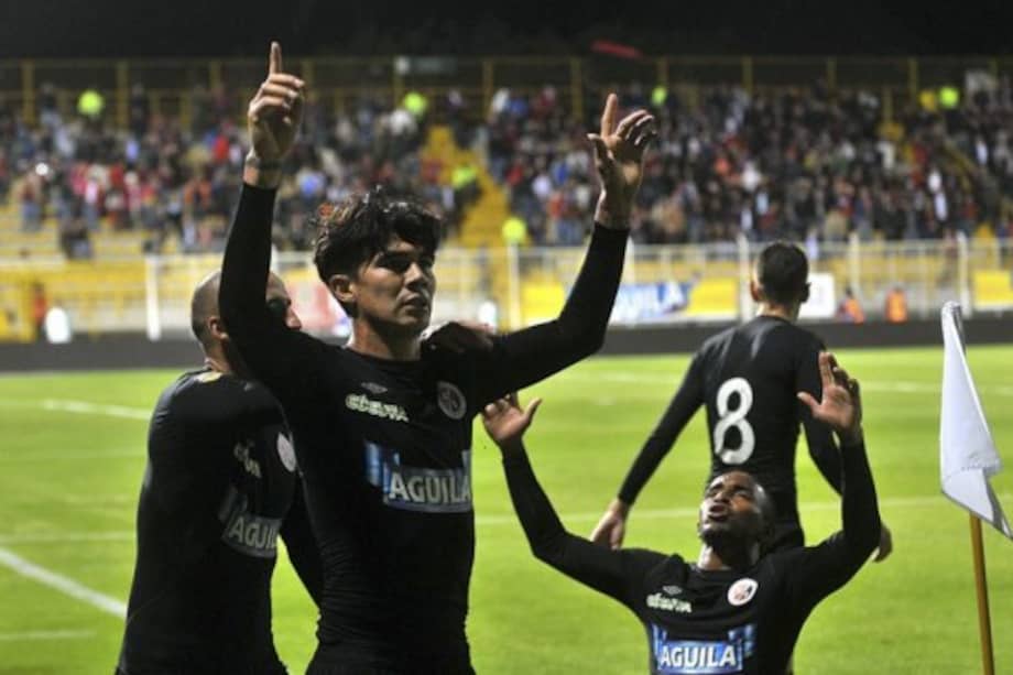 Marco Lazaga recibió tres meses de suspensión por el gol con la mano