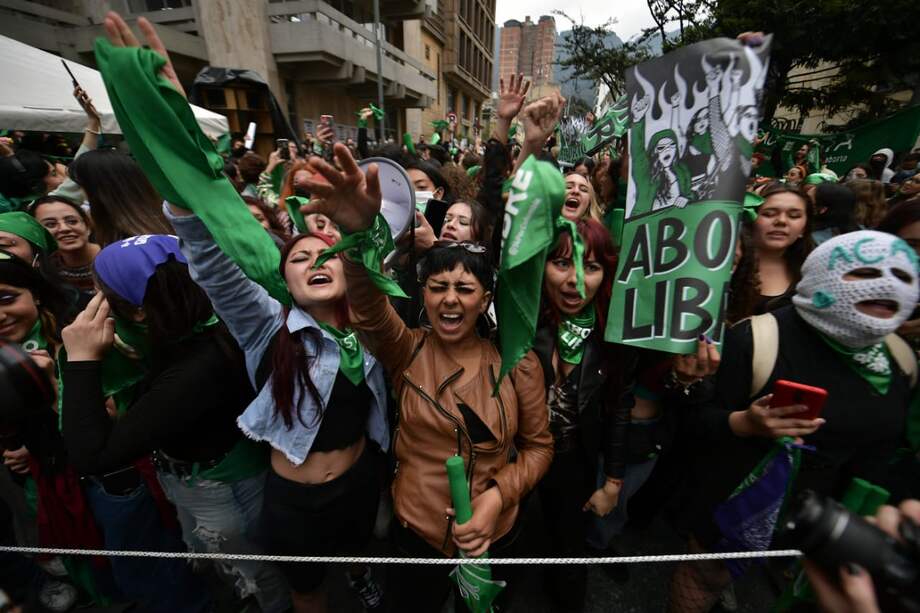 Corte Constitucional despenalizó el aborto hasta la semana 24 y le volvió a pedir al Congreso que legisle sobre el tema.