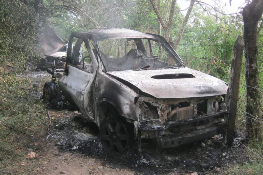 Hallan explosivos en vehículos que utilizó Farc en secuestro de policías