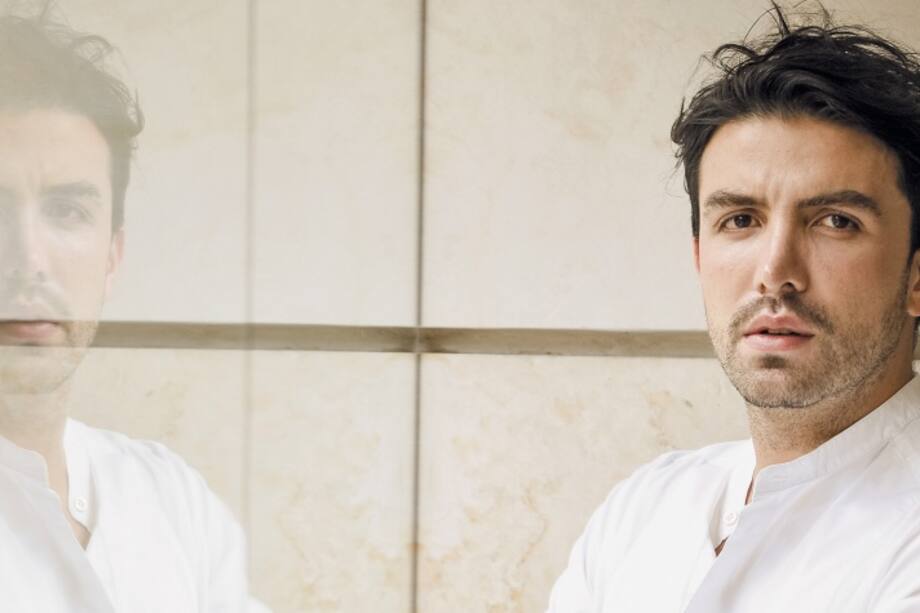 “No hago prendas tiernas porque no siento la moda así”, Carlo Carrizosa