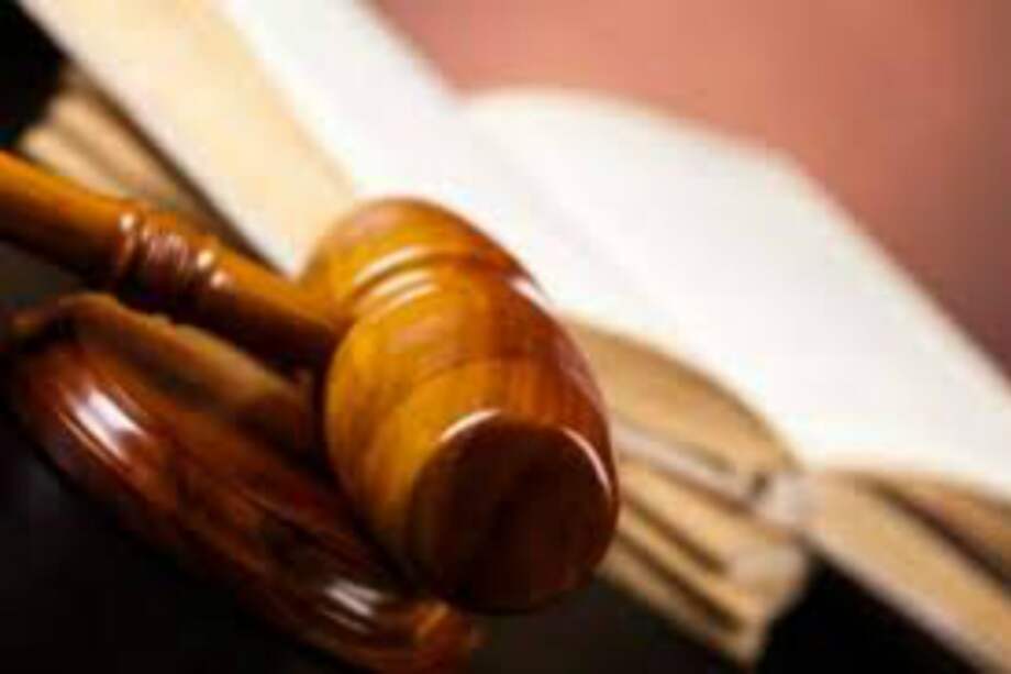 Uribismo anuncia que demandará reforma de equilibrio de poderes