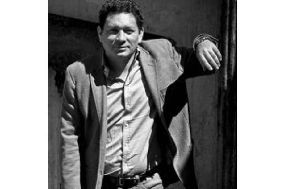 el escritor salvadoreño investiga ahora en Roma -becado por la Academia de España- sobre el fenómeno de la violencia importada tras conocer que "Milán se ha convertido en la capital europea de las pandillas". / Cortesía