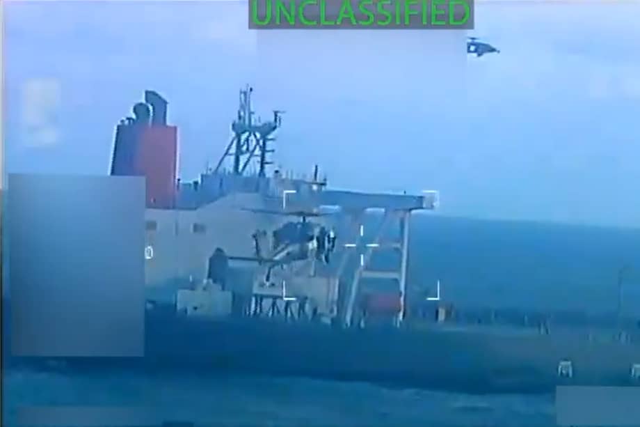 Imágenes de la interceptación de "Skipper" publicadas por la fiscal Pam Bondi.