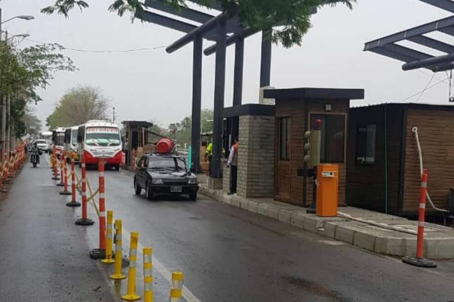 Las comunidades afectadas por el movimiento del peaje El Purgatorio trabajan en una consulta popular para exigir al gobierno que deje la caseta de cobro en el kilómetro 18. / ANI