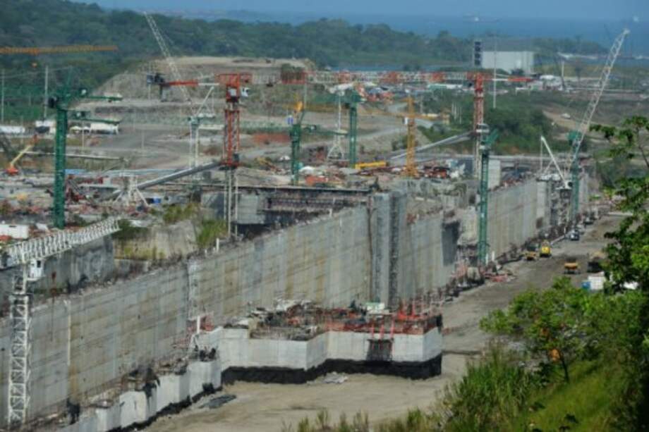 Autoridad del Canal de Panamá rompe negociaciones con Sacyr