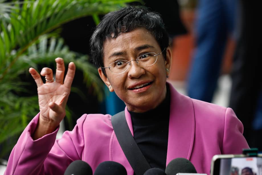 La Nobel de Paz, María Ressa, declara en rueda de prensa en su país natal: Filipinas.