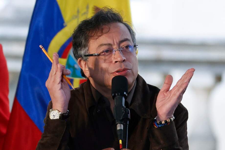 El presidente de Colombia, Gustavo Petro, habla durante un acto público de reconocimiento de responsabilidad internacional del Estado en Bogotá.