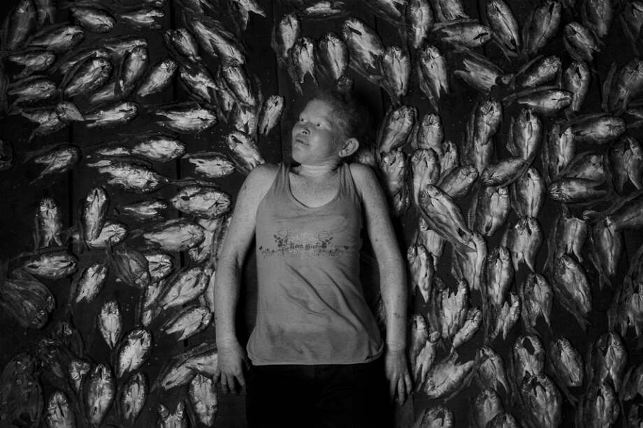 “Dulce y salado” recoge un trabajo de nueve años que documenta la dinámica social de lo humano y lo natural en dos puntos principales: El Morro (también conocido como Nueva Venecia) y Buenavista. / Cortesía