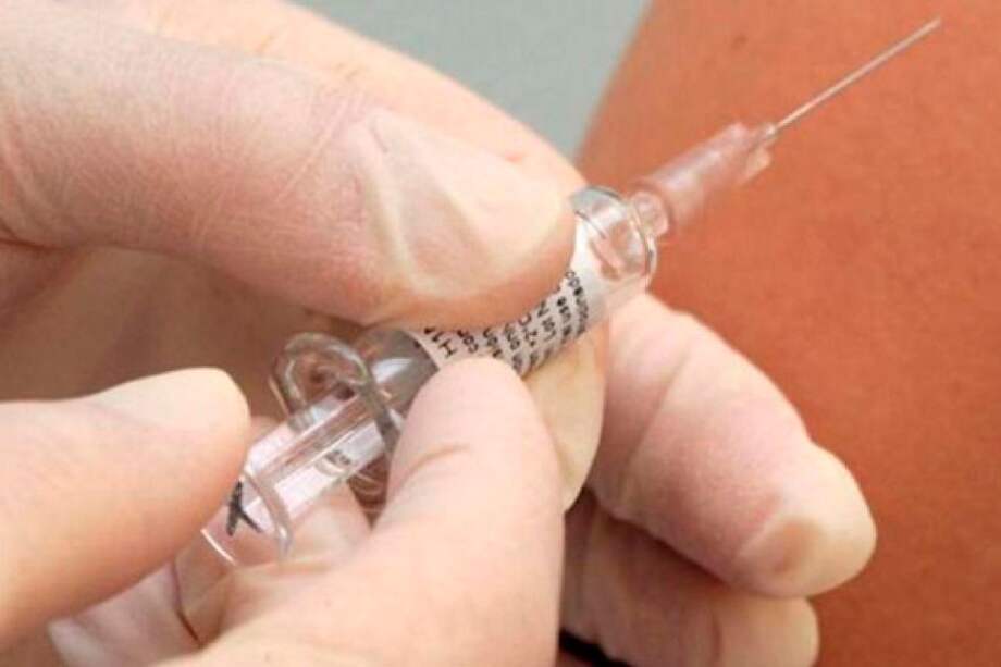 Vacuna contra la fiebre amarilla, gratis en cinco localidades de Bogotá