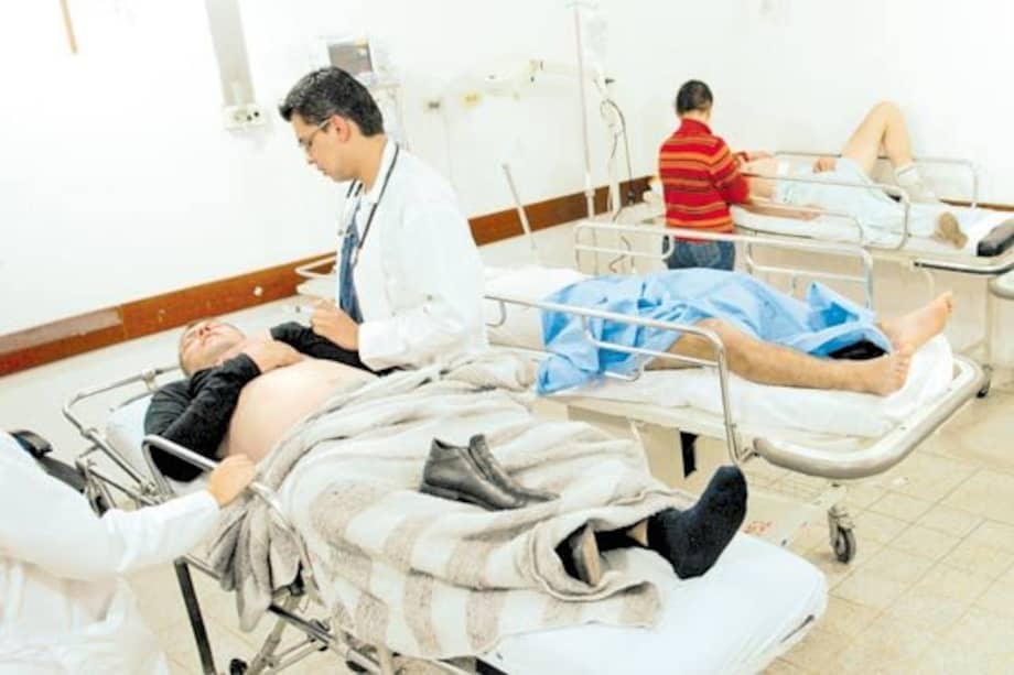 Se estima que el Hospital de Kennedy recibe hasta 300% más de los pacientes que puede atender durante los viernes, sábados y domingos. /Luis Ángel - El Espectador