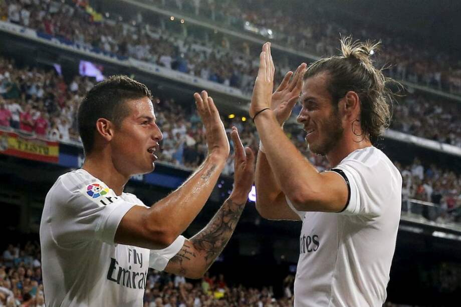 Gareth Bale y James Rodríguez, jugadores del Real Madrid. / AFP