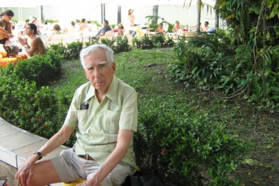 Hace una semana el general (r) cumplió 100 años. Todavía sigue lúcido. / Archivo particular