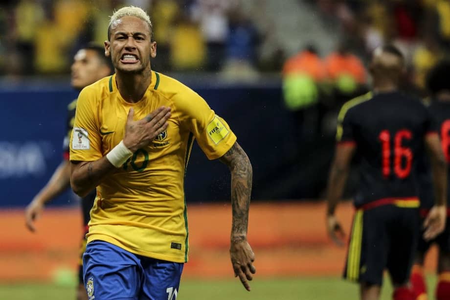 Neymar celebra el gol del triunfo de Brasil ante Colombia. Foto: AFP