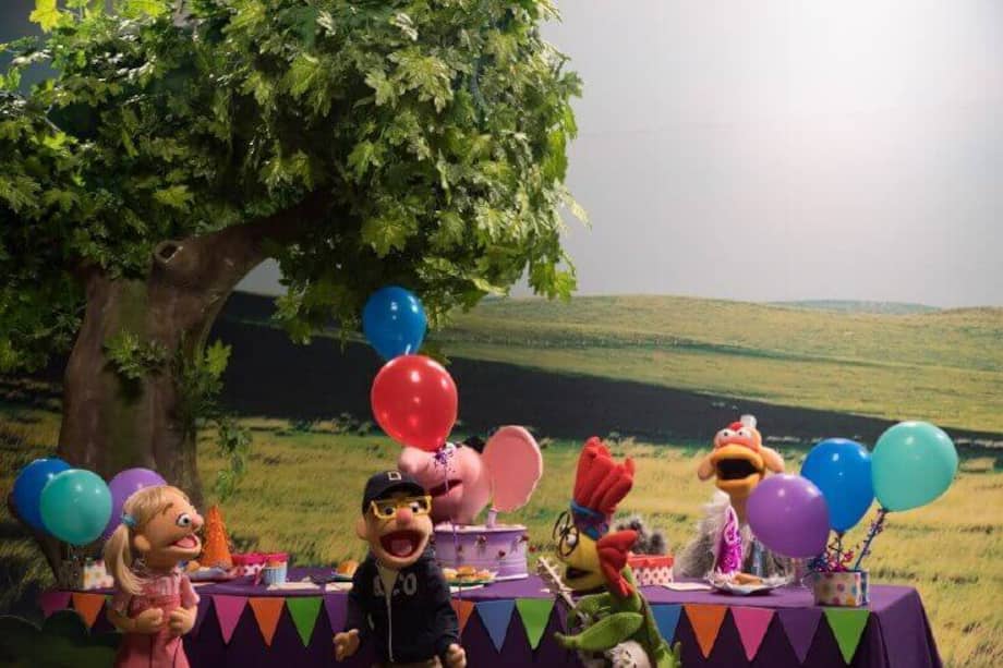 Fernando Semenzato se inspiró en su esposa, sus hijos y un exjefe para darles personalidad a algunos títeres de “Opa Popa Dupa”. / Cortesía