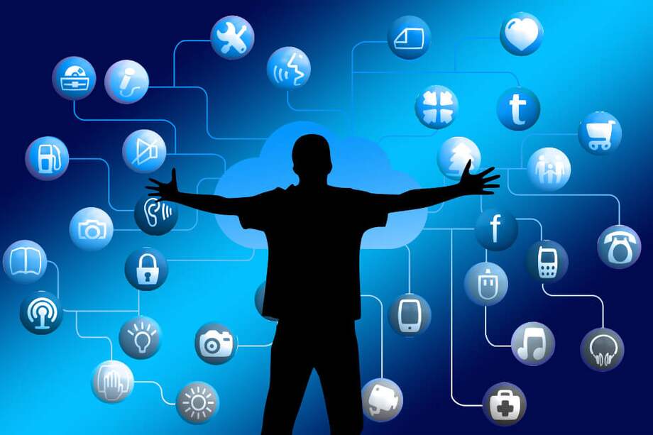 El llamado "derecho al insulto" no es otra cosa que el ejercicio del derecho a la libertad de expresión. En este debate, a través de redes sociales. / Gerd Altmann - Pixibay