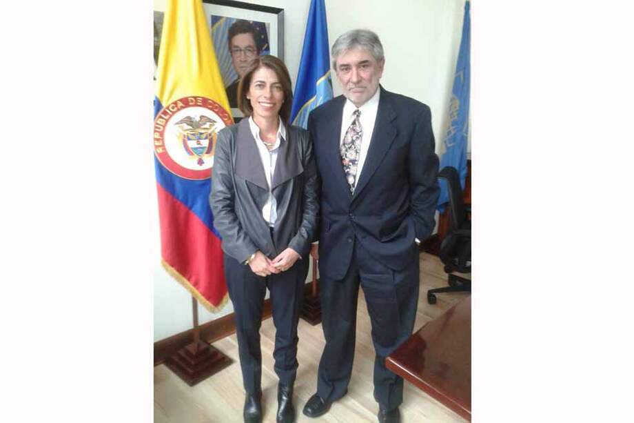 Rosario Córdoba, presidenta del Consejo Privado de Competitividad y Rafael de la Cruz, representante del BID en Colombia.