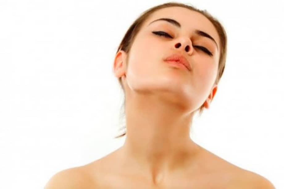 Negocio de pagar por una novia virtual